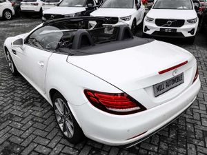 Mercedes-Benz SLC 200