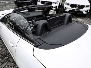 Mercedes-Benz SLC 200