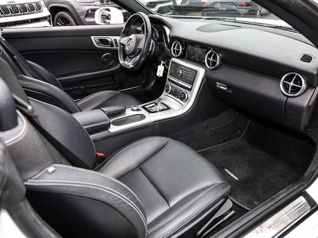 Mercedes-Benz SLC 200