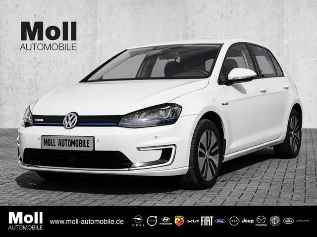 VW Golf VII e- Navi LED Scheinwerferreg. ACC 2-Zonen-Klima