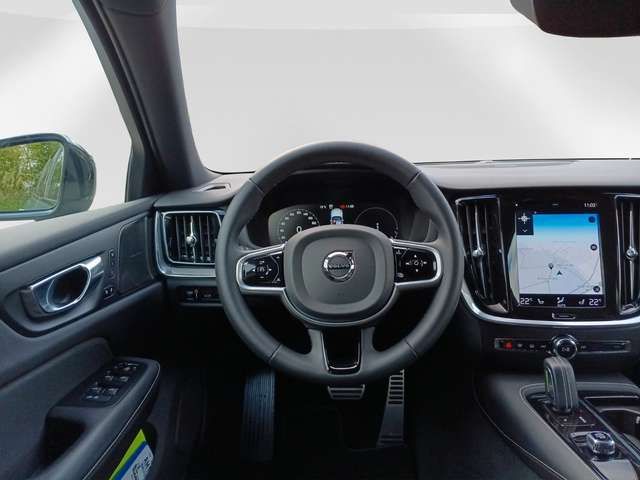 Volvo V60 T6 Recharge PLUS Dark LED/Navi/Cam/HUD/H&K