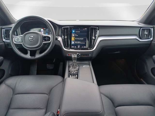 Volvo V60 D4 Momentum AHK/Cam/CD/Panorama