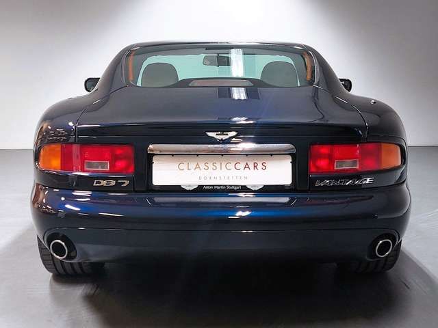 Aston Martin DB7 Vantage  Coupe V12 in schönster Farbkombi.