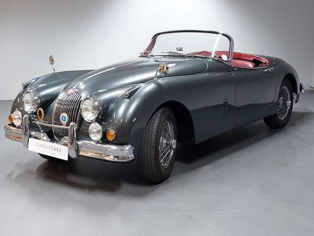 Jaguar XK 640w