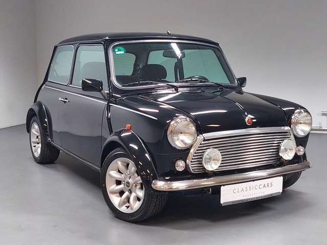 MINI Cooper Sondermodell 40 Anniversary aus 1. Hand