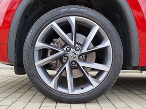 SKODA Kodiaq 2.0 TDI SCR DSG 4x4 SportLine Navi AHK ACC PDC 20Alu