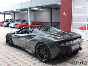 FERRARI F8 Spider 1HD*Novitec*Rac.Sea*Pass. Disp*Atelier