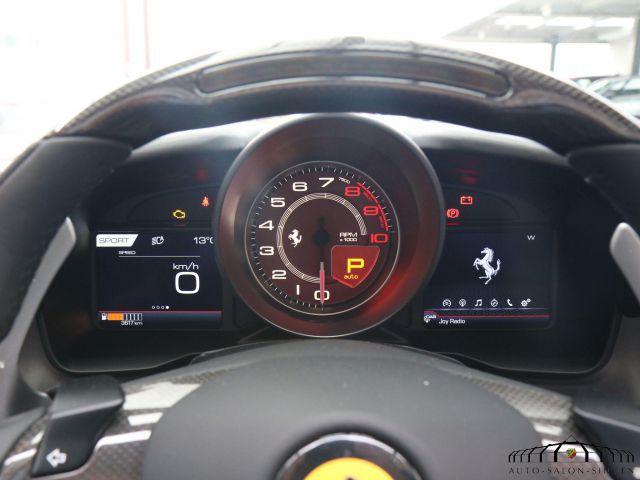 FERRARI F8 Spider 1HD*Novitec*Rac.Sea*Pass. Disp*Atelier