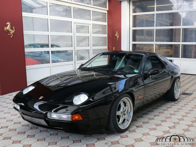 PORSCHE 928 GTS 640w