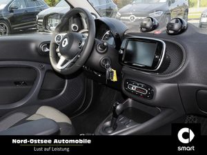 SMART fortwo EQ coupe passion 22KW Navi Tempo Kamera