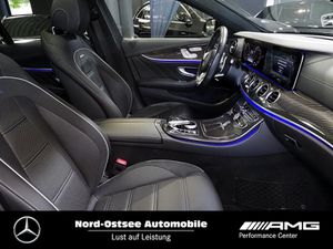 MERCEDES-BENZ AMG E 63 S 4M+ T Keramik Multibeam Pano Night