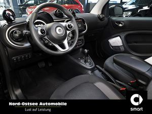 SMART EQ fortwo cabrio passion Tempo Kamera PDC SHZ