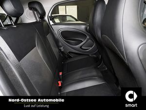 SMART EQ forfour Cool & Audio PDC Sitzheizung Klima