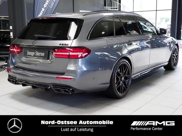 MERCEDES-BENZ AMG E 63 S 4M+ T Keramik Multibeam Pano Night