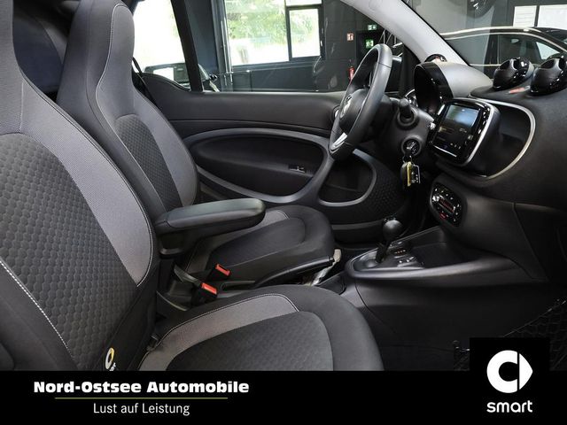 SMART EQ fortwo cabrio passion Tempo Kamera PDC SHZ