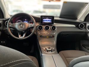 MERCEDES-BENZ GLC 250 d 4MATIC *MBUX*KAMERA*PANO*AHK*NAVI*AUT