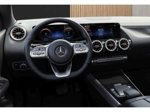 MERCEDES-BENZ EQA 250 KAMERA*PANORAMA*MBUX*AMBIENTE*PARKASSIST