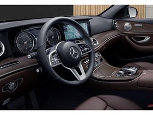 MERCEDES-BENZ E 400 d 4MATIC T-Modell *AMG*Avantgarde*Night*LM