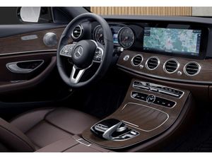 MERCEDES-BENZ E 400 d 4MATIC T-Modell *AMG*Avantgarde*Night*LM