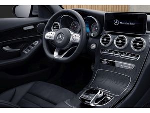 MERCEDES-BENZ C 300 de T-Modell *AMG*AHK*KAMERA*NAVI*LED*SHZ**