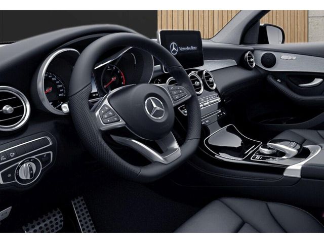 MERCEDES-BENZ GLC 300 4MATIC Coupé *AMG*StHz*Sportausp.*SDach