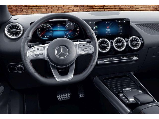 MERCEDES-BENZ GLA 220 d 4MATIC AMG*LED*MULTIBEAM*DISTRONIC*