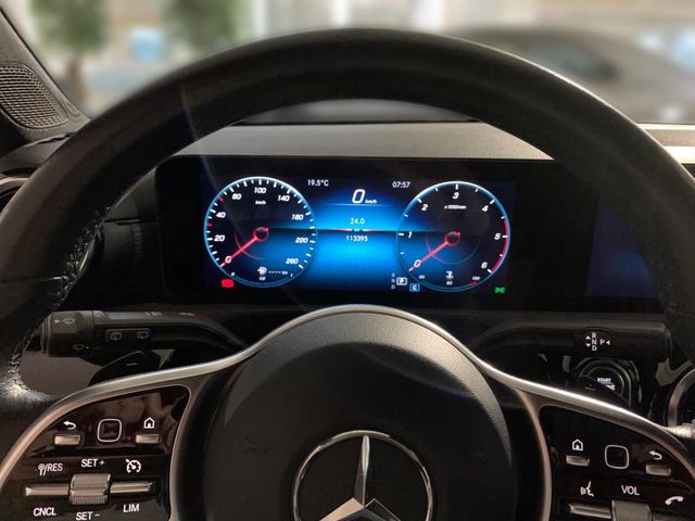 MERCEDES-BENZ A 220 d Kompaktlimousine *Progressive*MBUX*NAVI