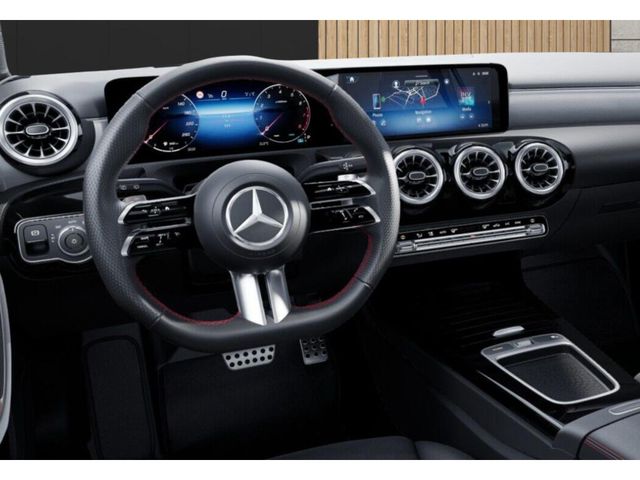 MERCEDES-BENZ A 220 4MATIC Kompaktlimousine *AMG*Night*Memory