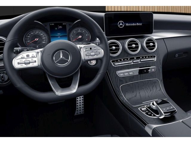 MERCEDES-BENZ C 300 de T-Modell *AMG*AHK*KAMERA*NAVI*LED*SHZ**