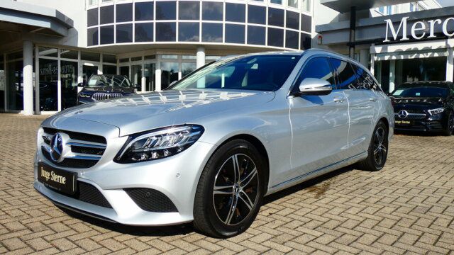 MERCEDES-BENZ C 200 T AVANTGARDE/Comand/360/AHK/LED/Totwinkel