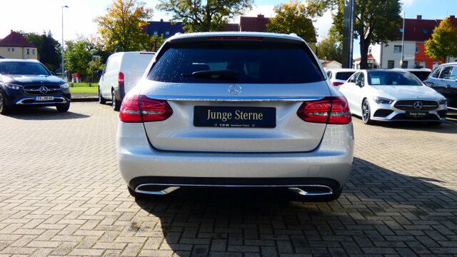 MERCEDES-BENZ C 200 T AVANTGARDE/Comand/360/AHK/LED/Totwinkel