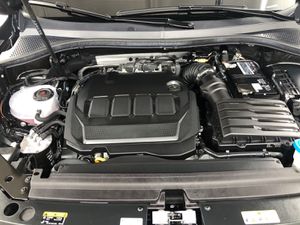 VW Tiguan R-Line 2.0 TDI DSG*NAVI*PANO*CAM*ACC*UVM*