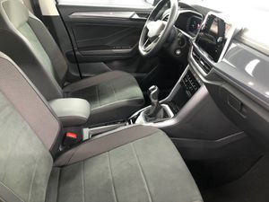 VW T-ROC Style 2.0 TDI*NAVI*LED*PANO*ACC*PDC*UVM*