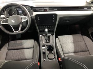 VW Passat Variant 1.5 TSI Business DSG *AHK*LED*ACC*