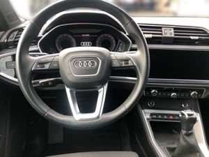 AUDI Q3 Sportback 1.5 TFSI S line 6-Gang Navi 19 Zoll