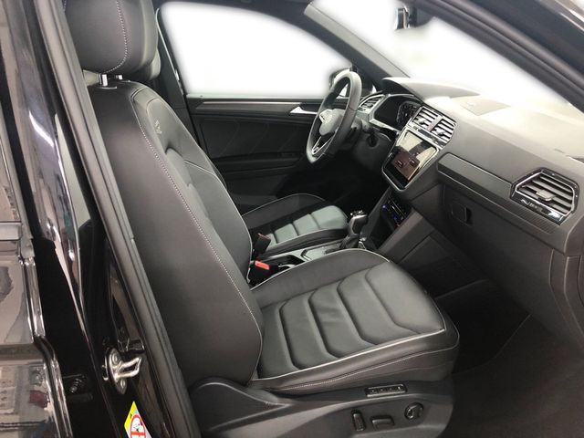 VW Tiguan R-Line 2.0 TDI DSG*NAVI*PANO*CAM*ACC*UVM*