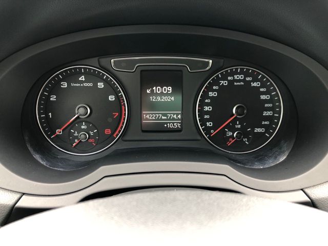 AUDI Q3 1.4 TFSI cylinder on demand 110 KW Navi