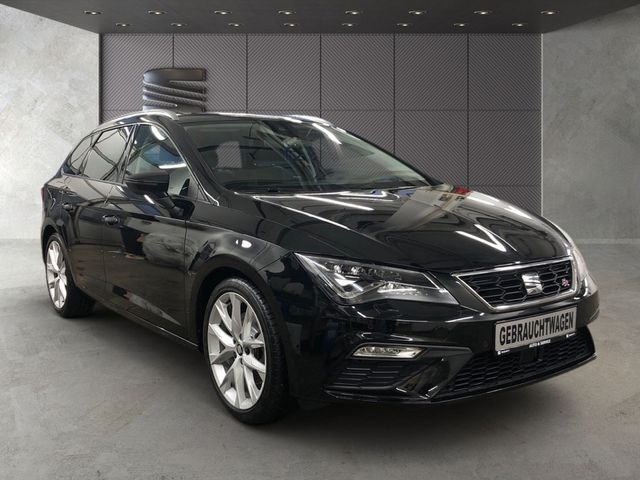 SEAT Leon ST 1.5 TSI FR Black Matt DSG*NAVI*AHK*UVM*