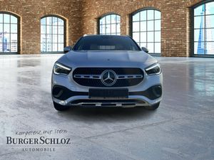 MERCEDES-BENZ GLA 250 e progressive ACC PDC elSitz SpurH Navi