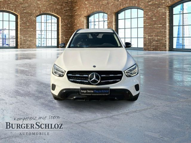 MERCEDES-BENZ GLC 300 de 4M Night SpurH SpurW KAM PDC Navi LM