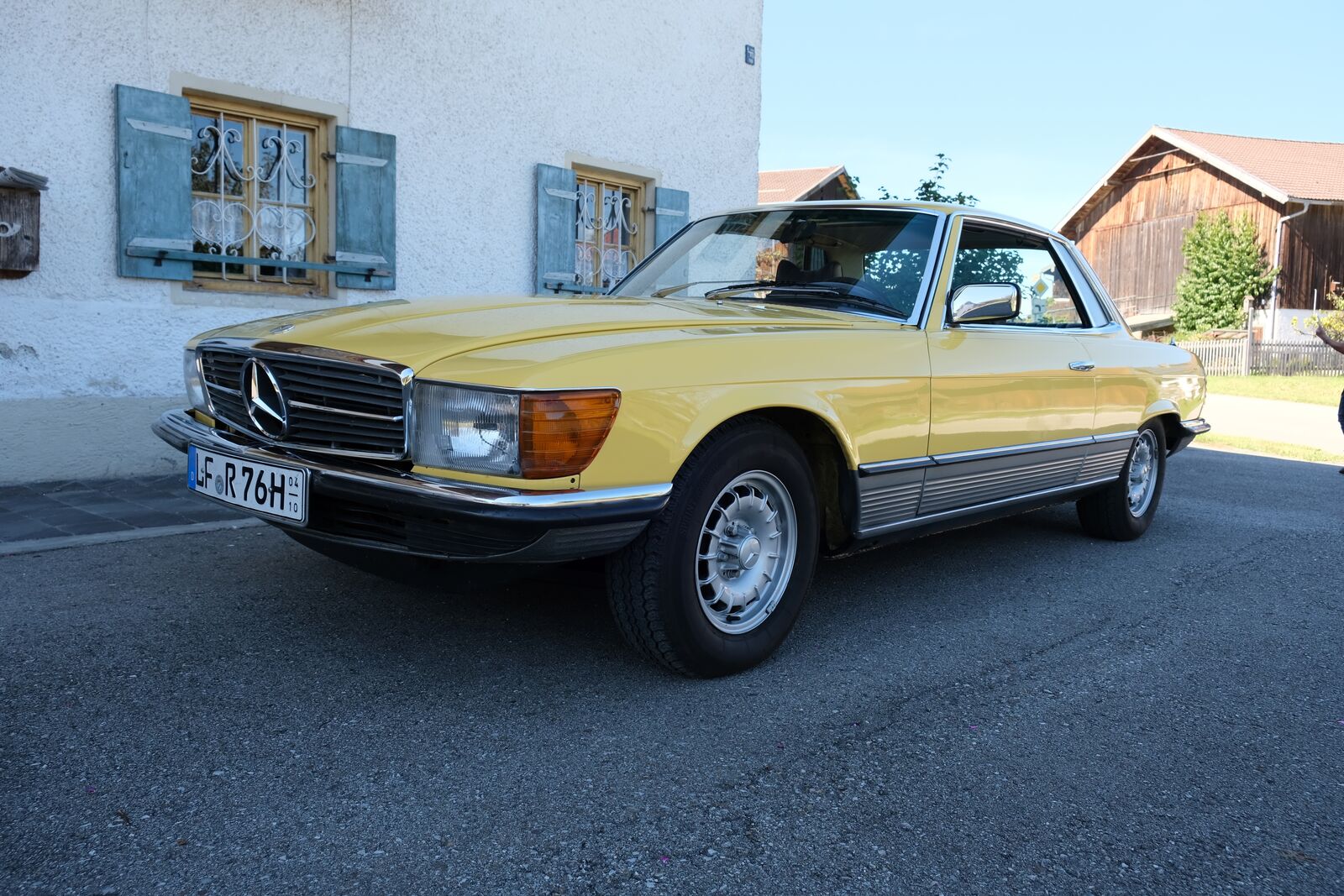 Mercedes-Benz SLC 300 SLC W107