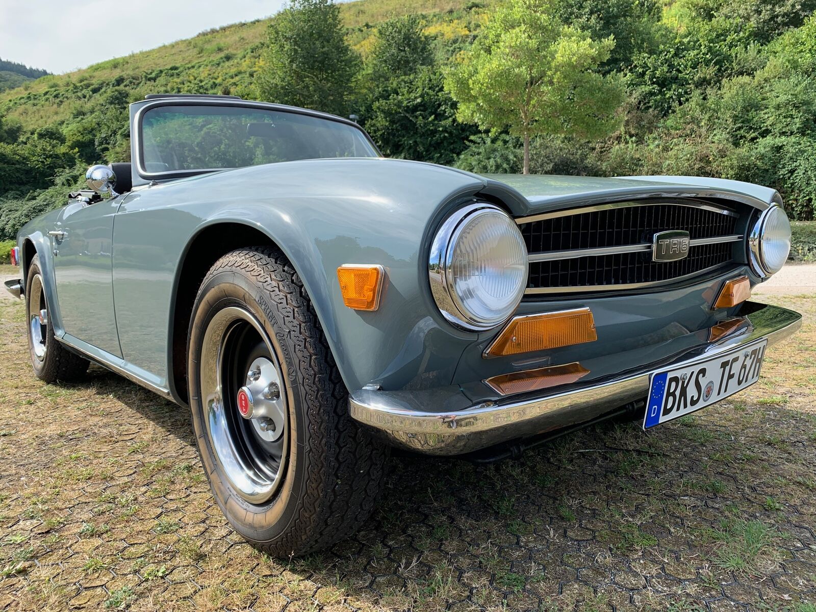 Triumph TR6