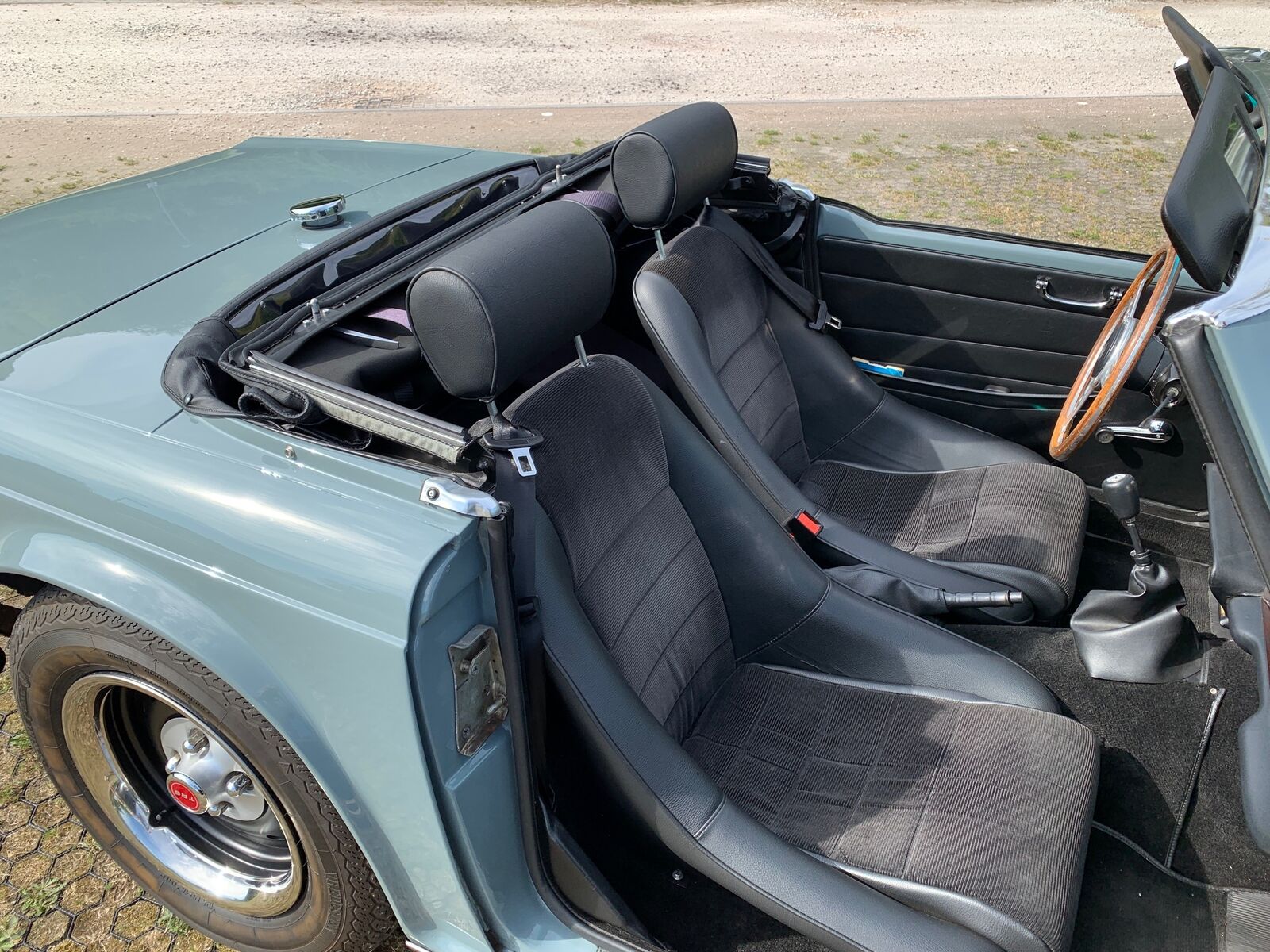 Triumph TR6