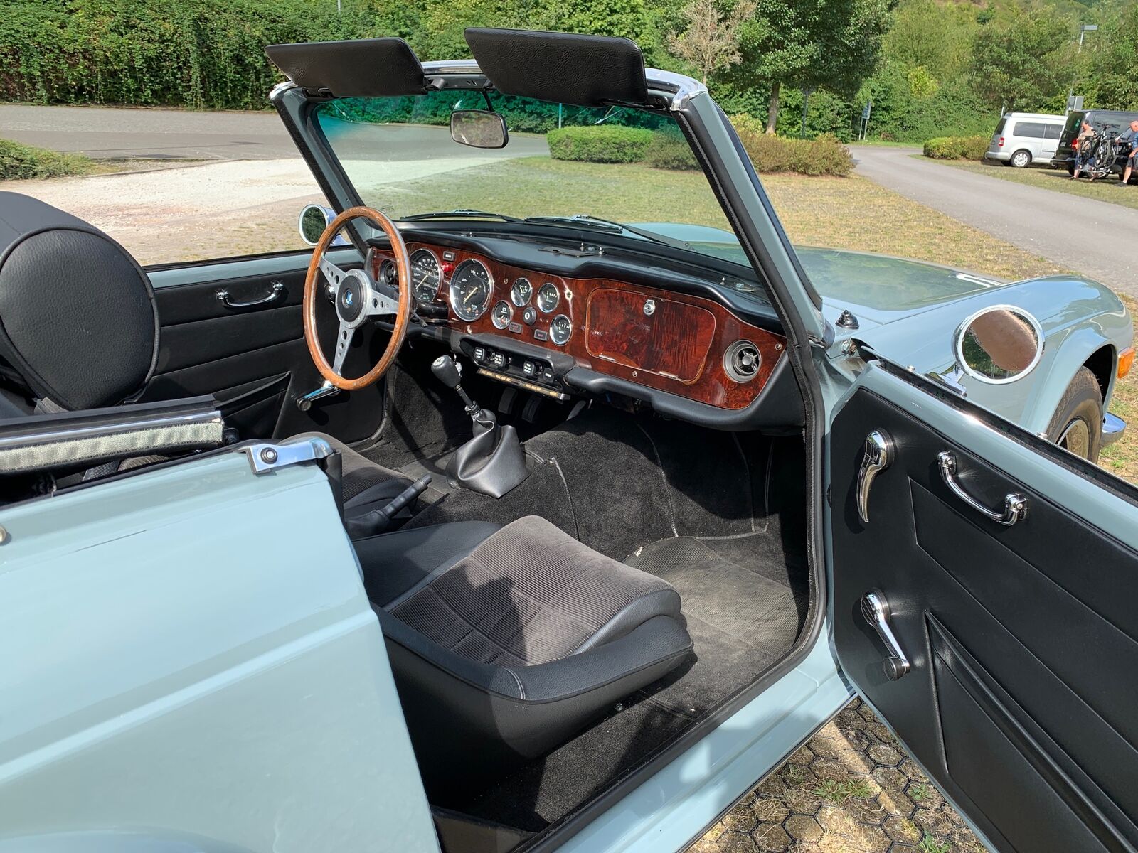 Triumph TR6