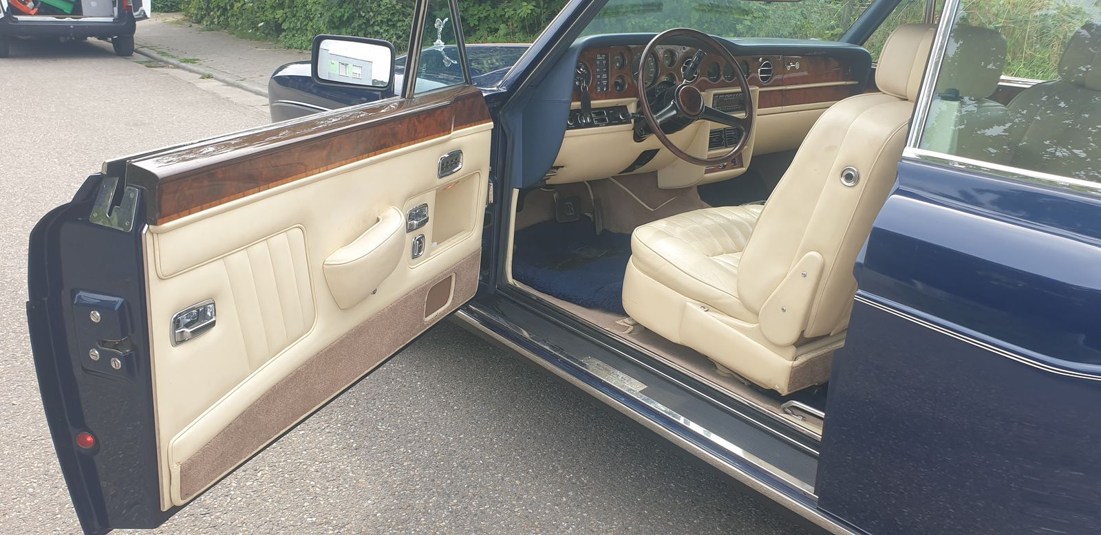 Rolls-Royce Corniche