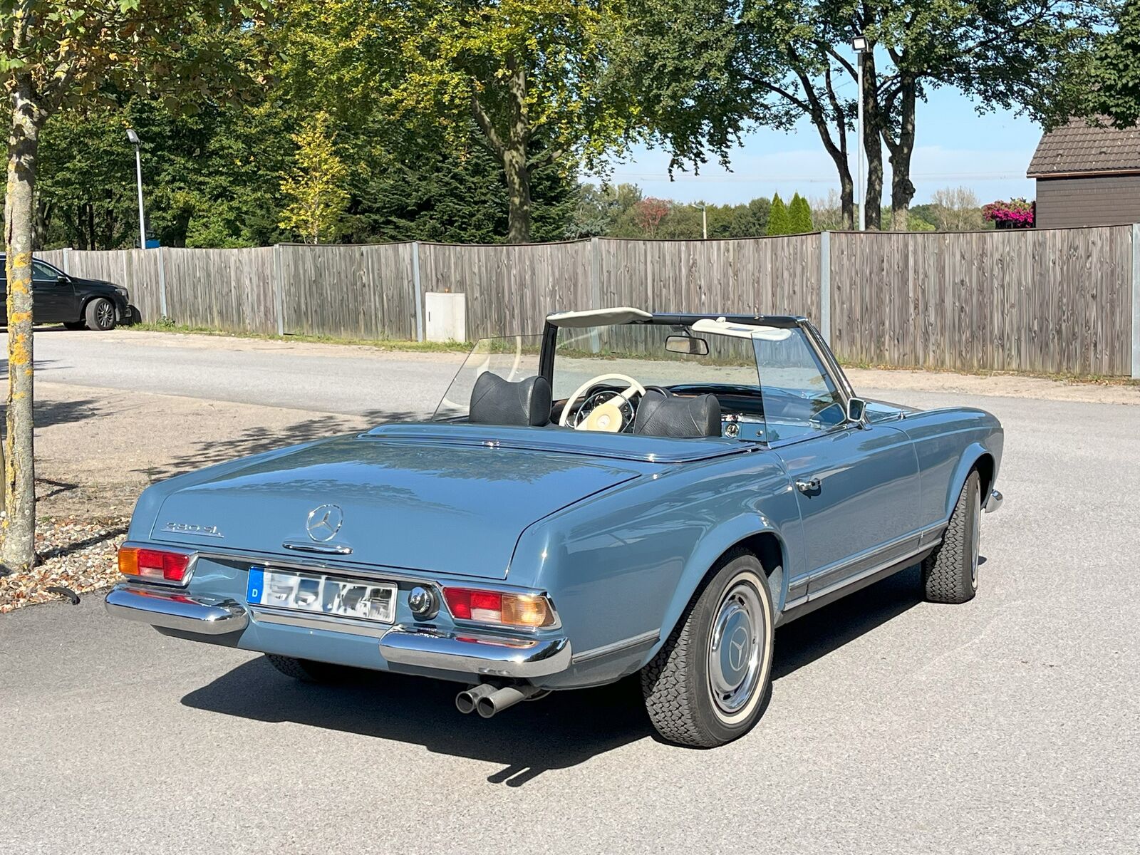 Mercedes-Benz SL 280